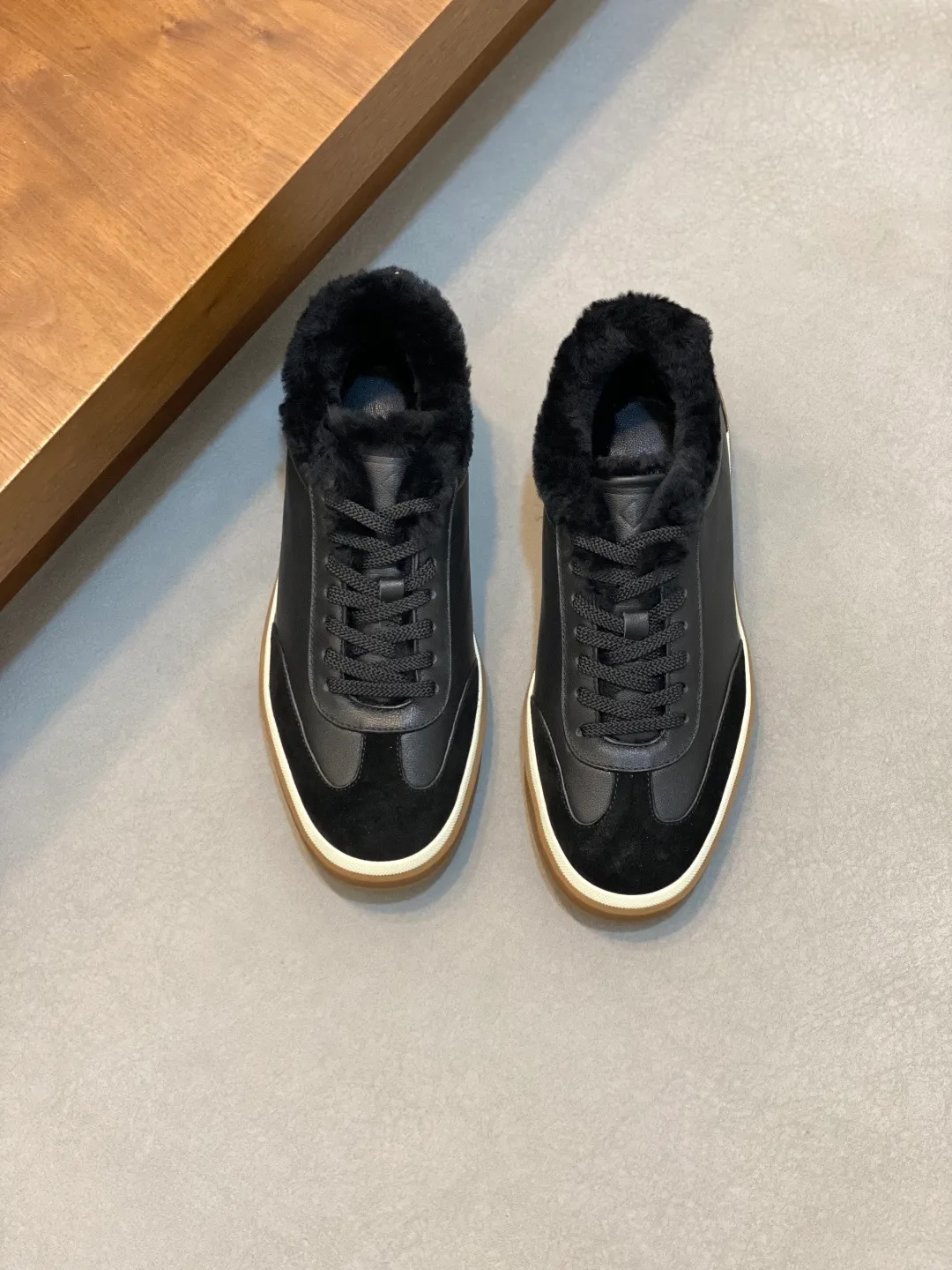 Men's men's shoes💰740 Loro Piana - Classic casual wool shoes, men's lace-up casual shoes and sneakers, high-quality lightweight and comfortable fabrics, suitable for outdoor leisure, the color scheme is young and energetic, great with sportswear or casual suits! Code number: 39-44 (45, 46, can be customized)
